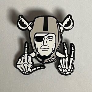 Las Vegas Raiders Hand Sign Hat Pin Pins Football Hats Bag Fitted New Era Chrome